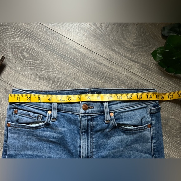 Level 99 high rise skinny ankle cigarette jeans in nostalgic wash. Size 10/30 - Picture 11 of 13